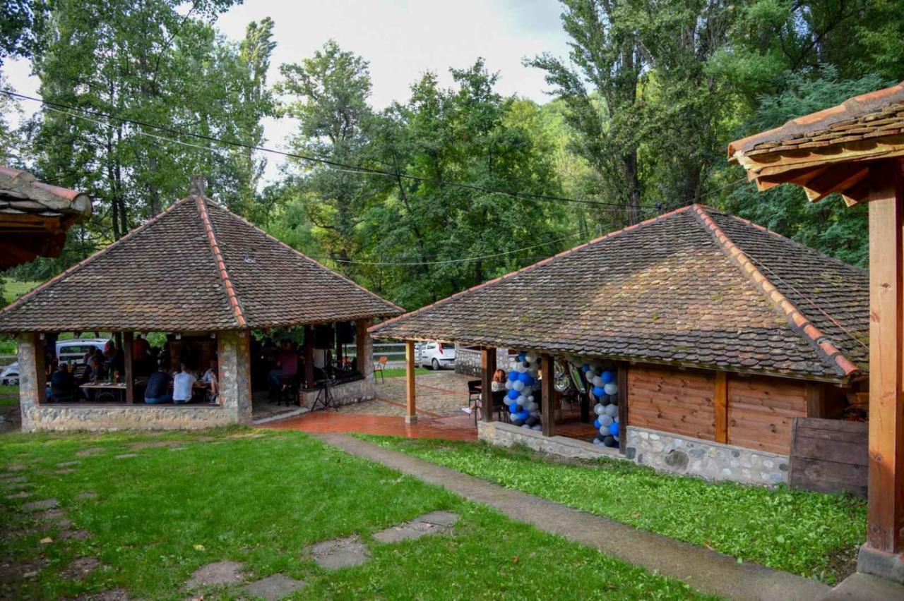 Poljoprivredno Turisticko Domacinstvo Deguric Lejlighed Valjevo Eksteriør billede